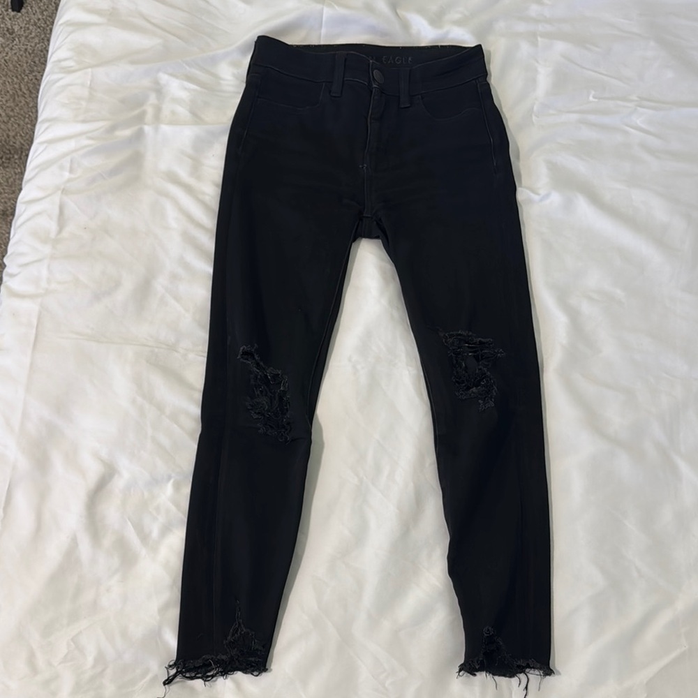 American Eagle Black Distressed Women's Jeans